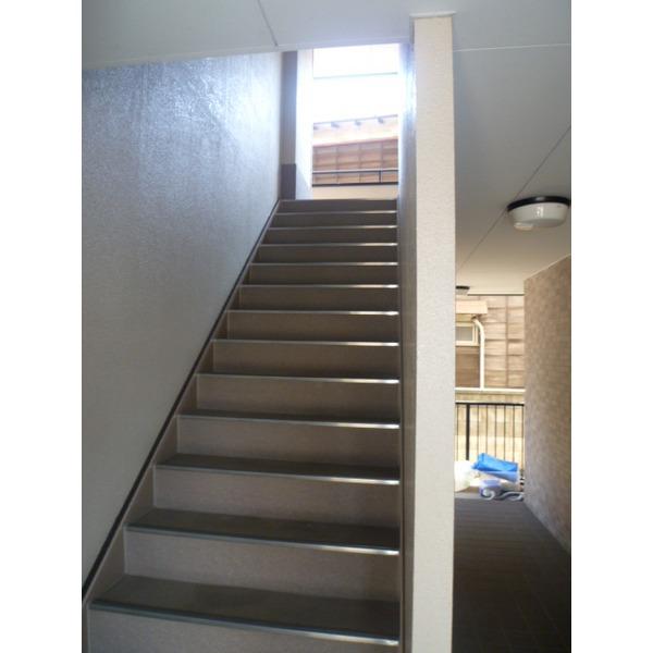 ＭＯＲＥ　ＳＥＶＥＮⅡ（0301） ロビー