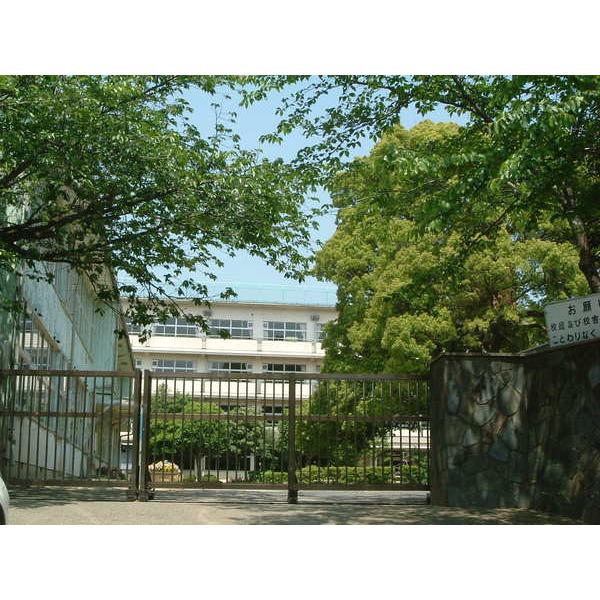 我孫子市立我孫子第二小学校：1343m