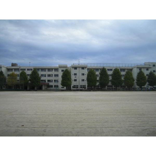 我孫子市立我孫子中学校：1150m