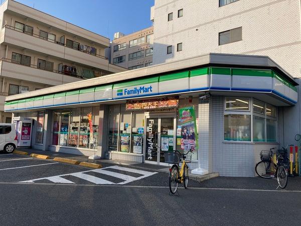 ファミリーマート江戸川球場店：206m