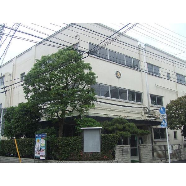 江戸川区立松江小学校：215m