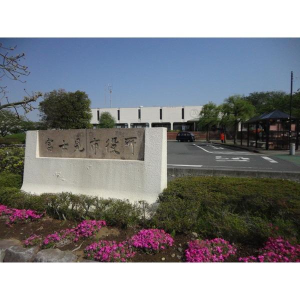 富士見市役所西出張所：2076m