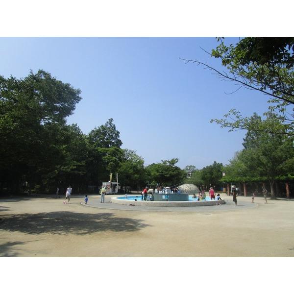 行船公園：371m