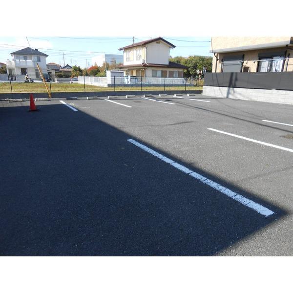 アウローラ（0105） 駐車場