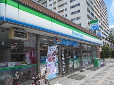 ファミリーマート我孫子駅北口店：147m