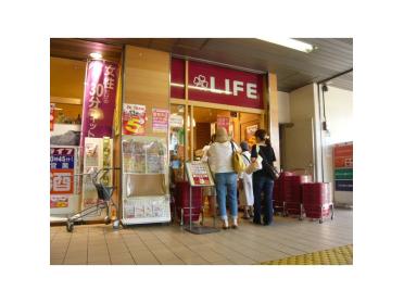 ヤマイチ一之江駅ビル店：712m