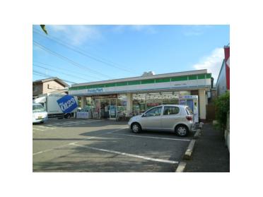 ファミリーマート石神井台二丁目店：163m