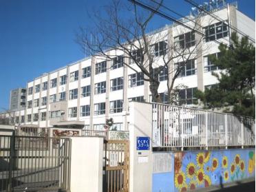 江戸川区立南葛西第二小学校：874m