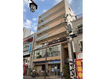 ２Ｆ美容室が目印です