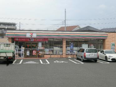 セブンイレブン八潮大瀬北店：328m