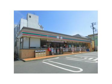 セブンイレブン南流山東店：261m