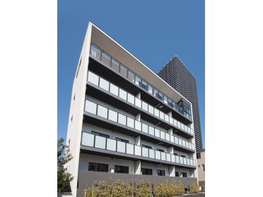 バルコニー側からの外観写真です。