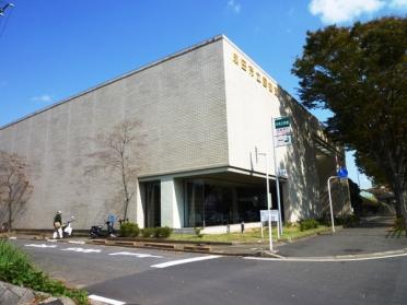 成田市立図書館：870m