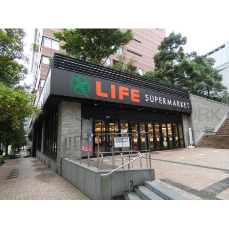 ライフ目黒大橋店：442m