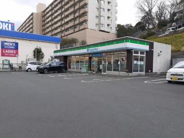 FamilyMart：423m