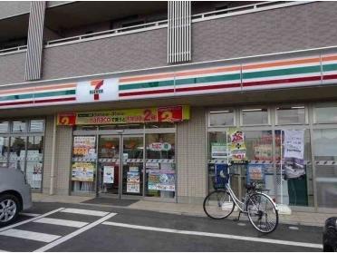 セブンイレブン東深井店：550m