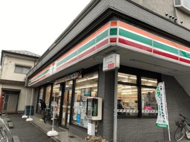 セブンイレブン柳橋店：382m