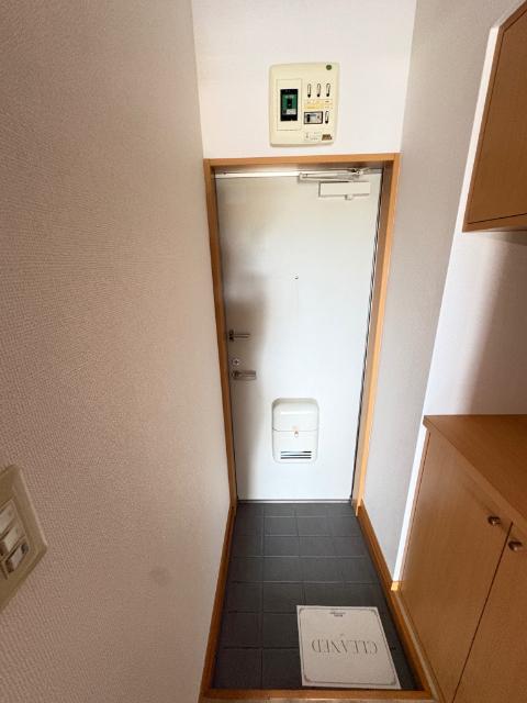 エーデルウィスタリア（0207） 玄関