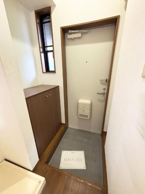 ラ・クレアール（0102） 玄関
