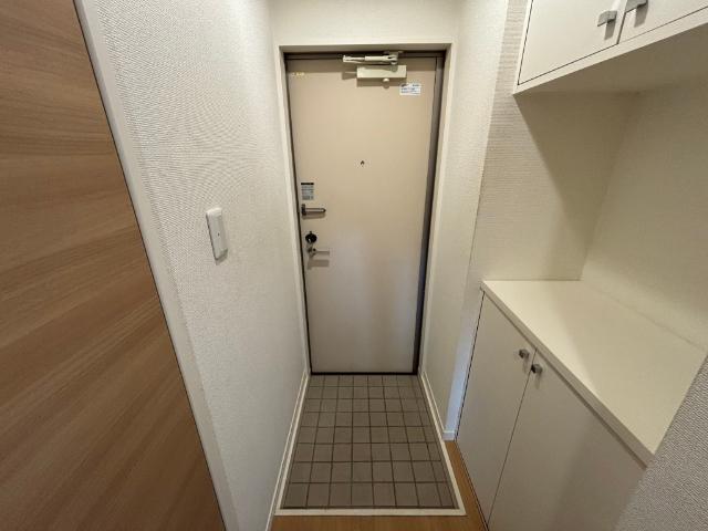 ポレール（0305） 玄関