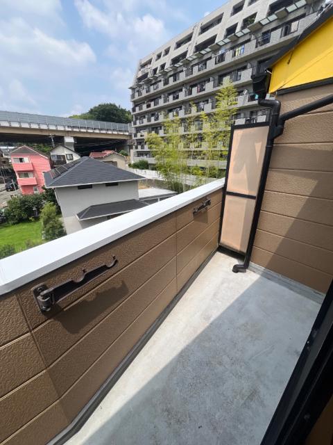 ＬＵＸ・Ａｐａｒｔｍｅｎｔ羽沢ｐａｒｔ２（0201） バルコニー