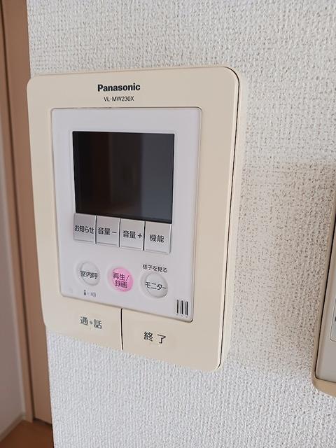 ネーヴェ・レジデンス（101） 玄関