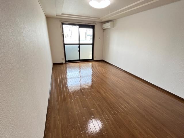 大石ビル 部屋画像