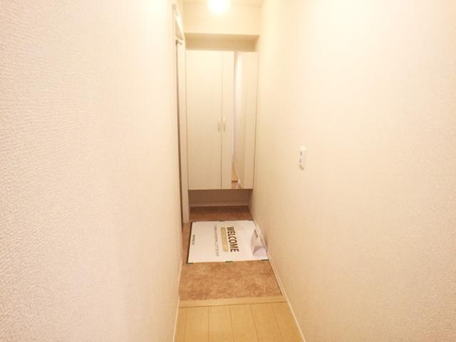 メルベーユおおたかの森　1号棟（307） 玄関