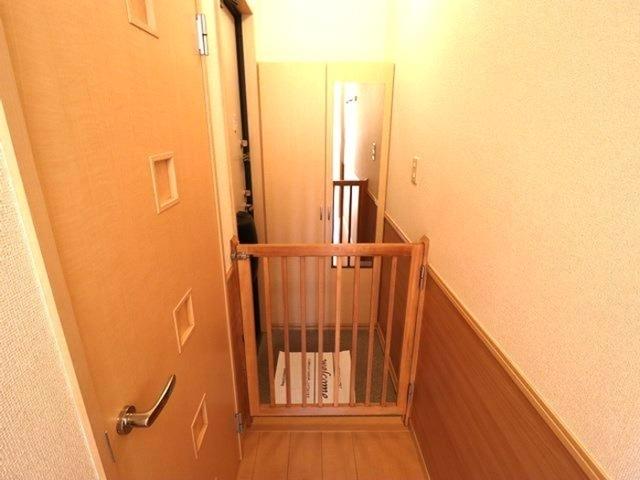 リュミエール（105） 玄関