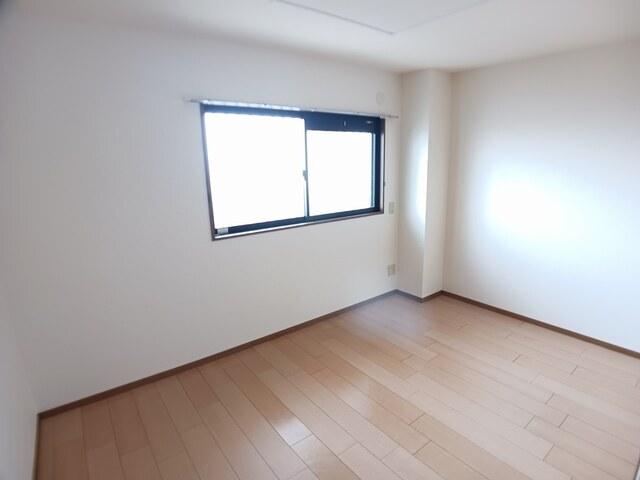 キャッスルタルイ弐番館（301） 室内