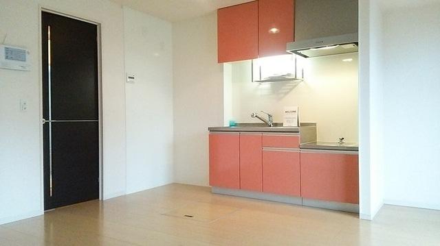 ロイヤルクレッセント西登戸参番館（103） 部屋画像