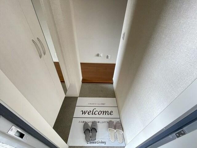 パインヒルズ胡録台（303） 玄関