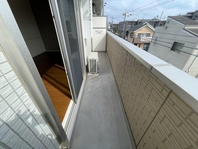 パインヒルズ胡録台（303） バルコニー