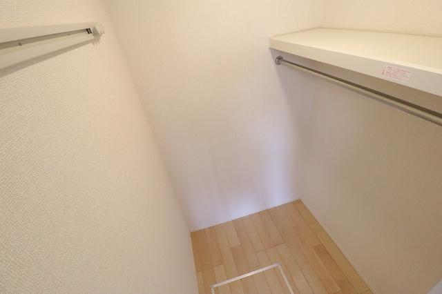 ﾛｲｼﾞｪﾝﾄﾊﾟｰｸｽ ﾚｲｸﾀｳﾝ　Ｋ（101） 部屋画像