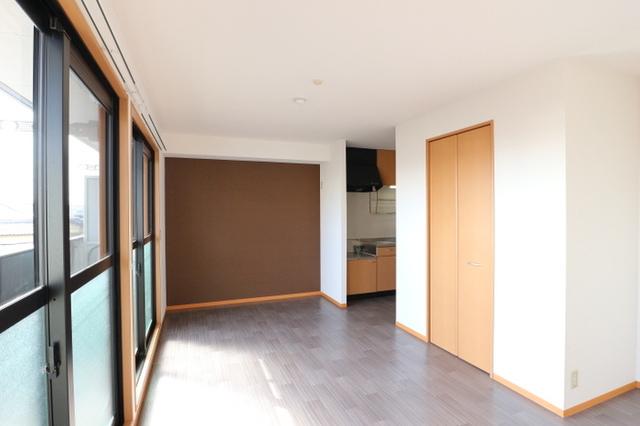 セレニティーホームズ　Ａ（302） 部屋画像