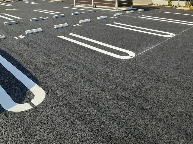 アザレアＴ　Ⅱ（102） 駐車場
