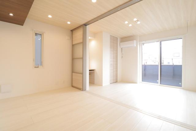 ＣＲＥＳＴ吉川（101） 部屋画像