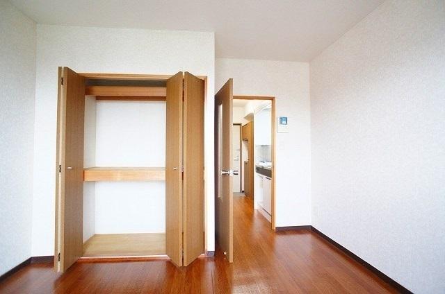 ラカーサ弐番館（102） 収納