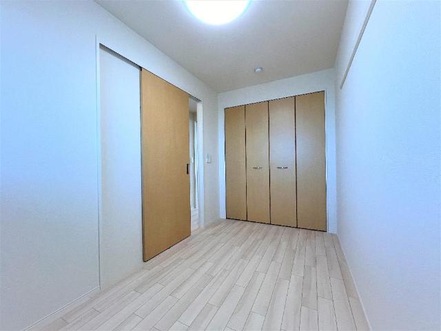 センターフィールド 部屋画像