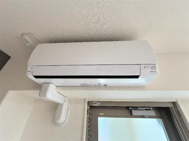 センターフィールド 部屋画像