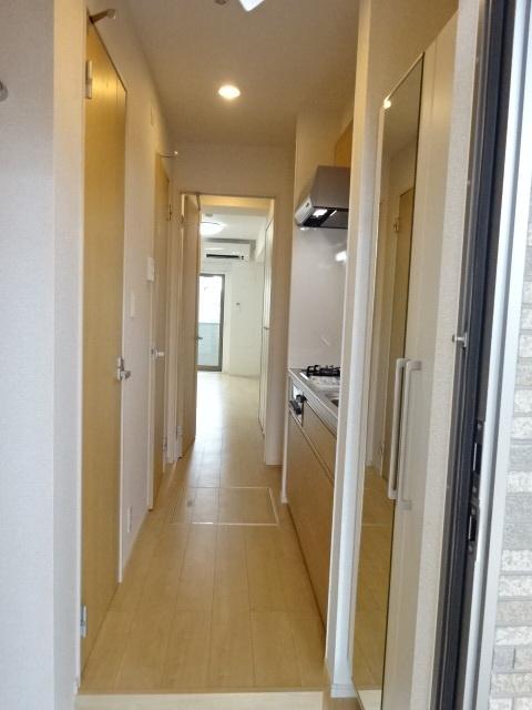 アライブ　ジュネス（104） 玄関