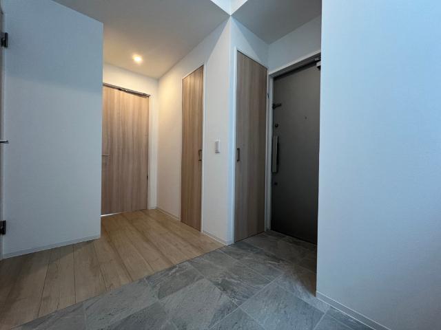 ＬＯＧＧＩＡ　ＳＨＩＲＯＫＡＮＥ（0101） 室内