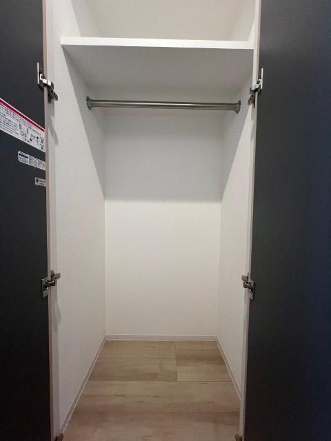 ＬＯＧＧＩＡ　ＳＨＩＲＯＫＡＮＥ（0101） 収納