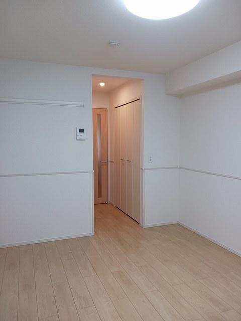 ラ　フォレスタ　ツルマキ（105） 室内