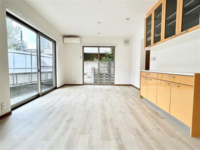 世田谷区玉川二丁目戸建（0001） リビング