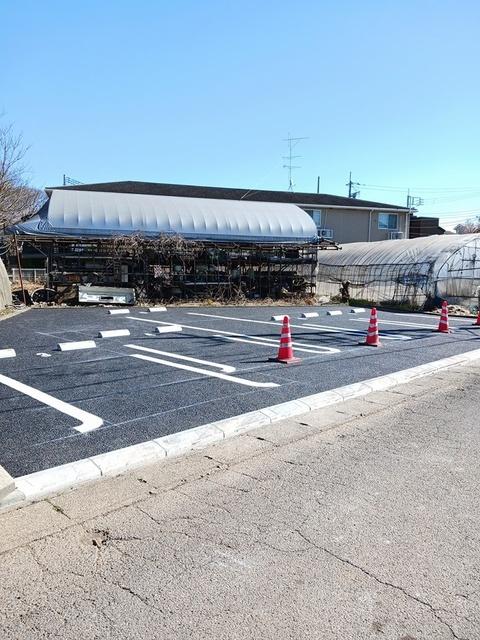 シャルマン　コリーヌ（202） 駐車場