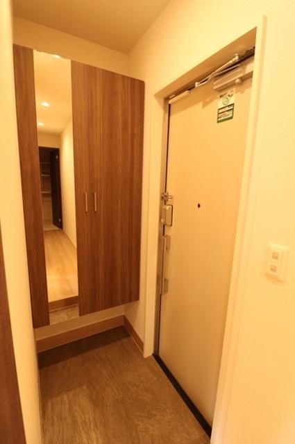 ノーブルパレス四谷（305） 玄関