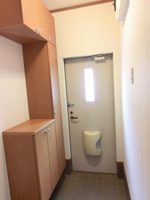 セレッソＢ（101） 玄関