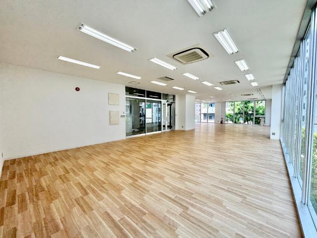 Ｓ．Ｃ．城田ビル（0202） 室内