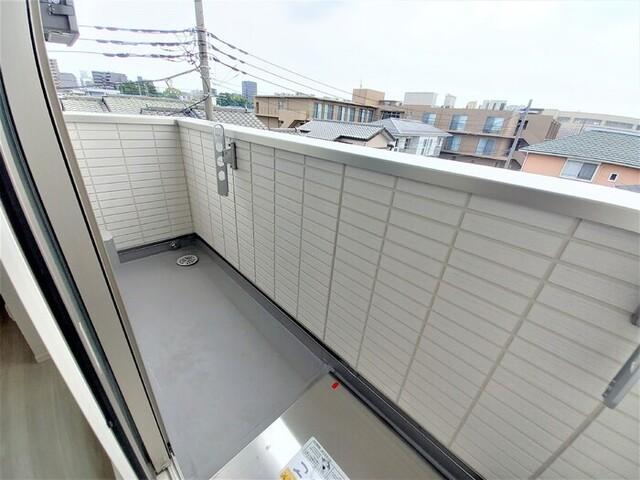 Noble　villa草加西町A（301） バルコニー